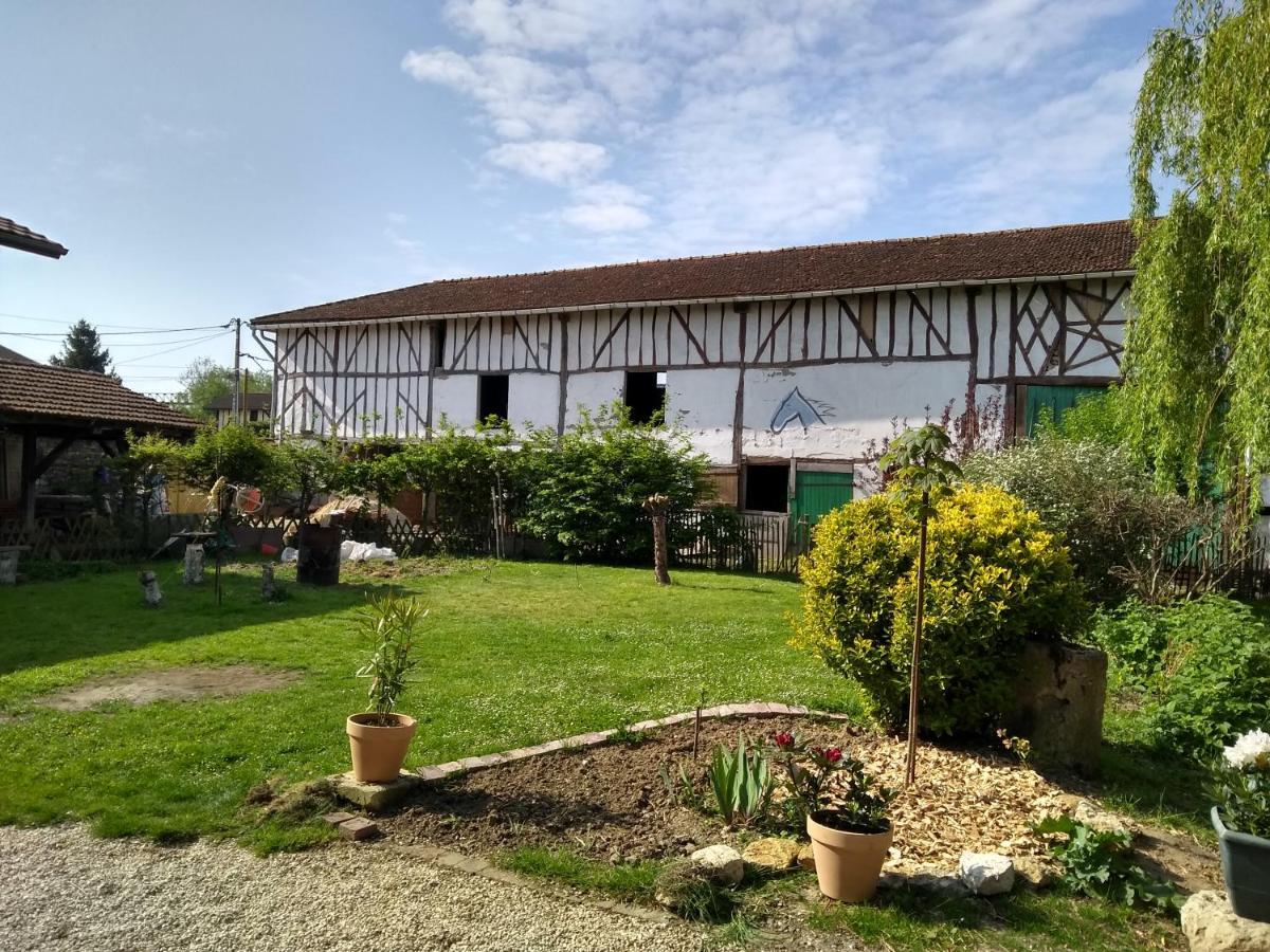 La Varniere Montier-en-Der Buitenkant foto